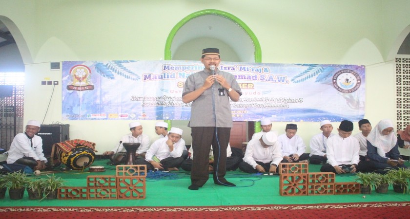 Meriahnya Kegiatan Isra’ Miraj SMAN 5 Jember