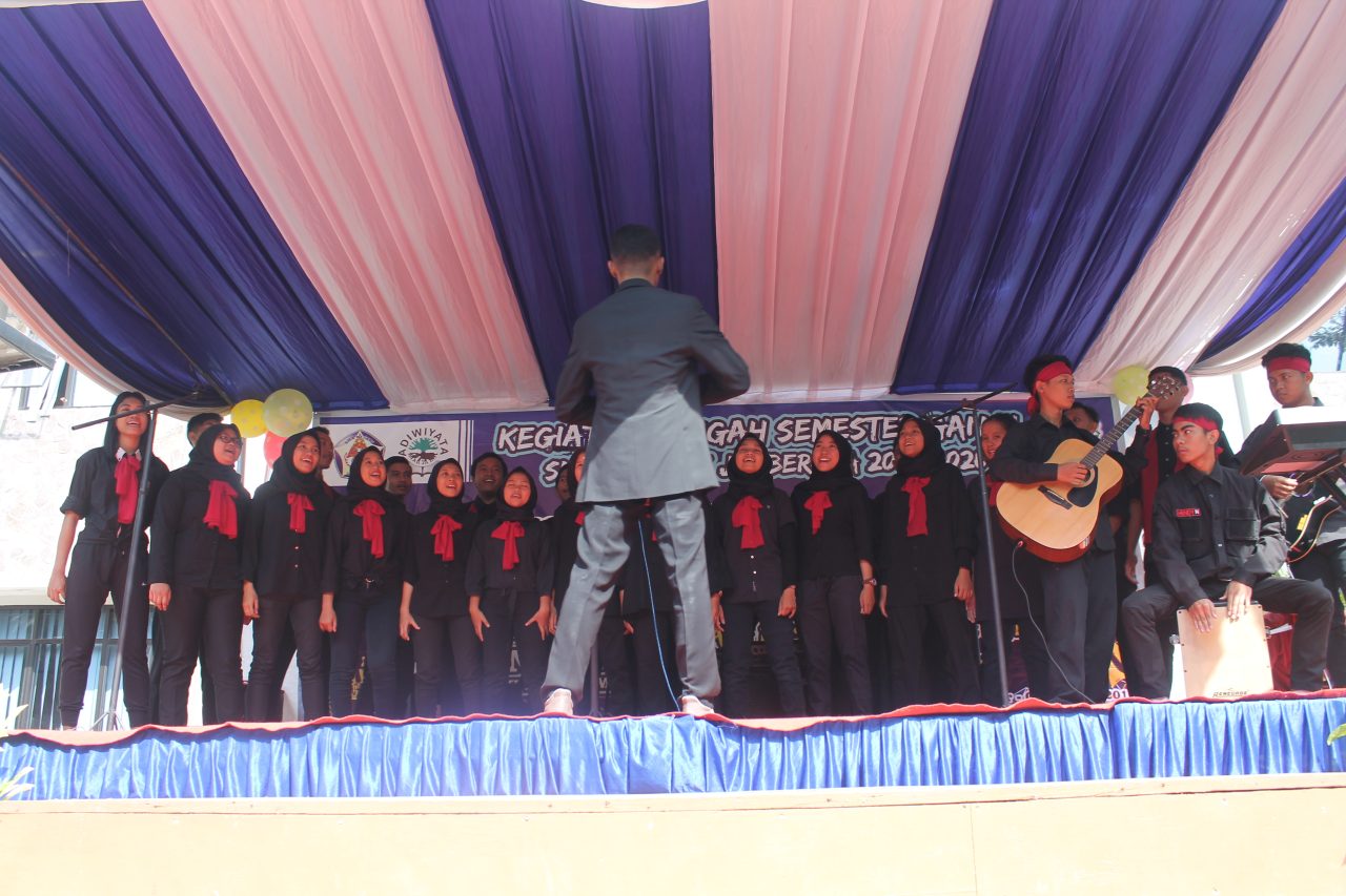 KEGIATAN TENGAH SEMESTER (KTS)SMA NEGERI 5 JEMBER
