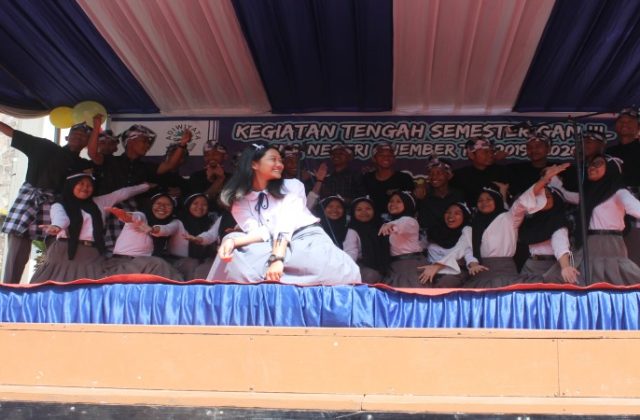 KEGIATAN TENGAH SEMESTER (KTS)SMA NEGERI 5 JEMBER