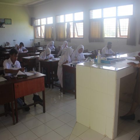 UJIAN PRAKTEK