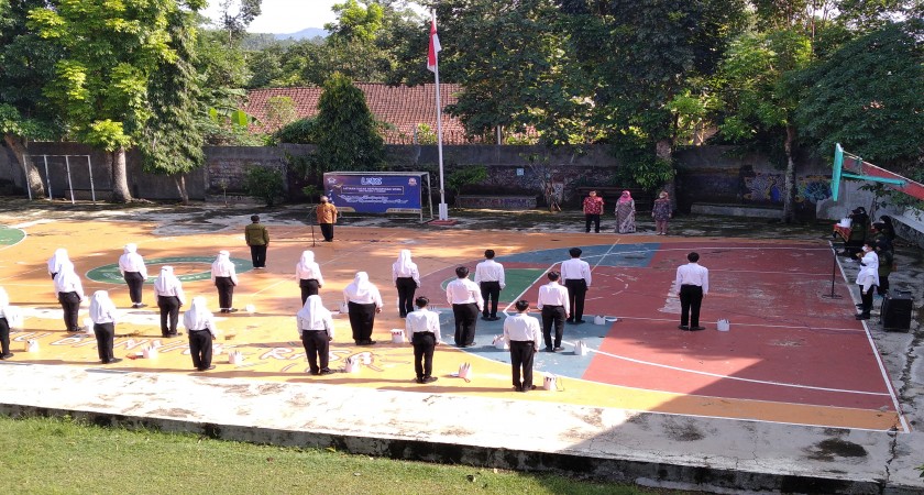 LATIHAN DASAR KEPEMIMPINAN SISWA (LDKS) SMA NEGERI 5 JEMBER