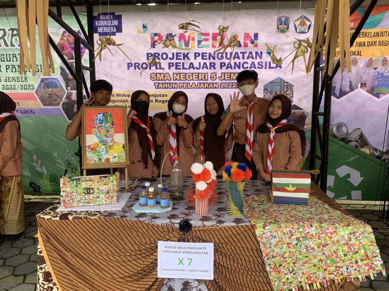 POTENSI DAN KREATIVITAS SISWA DALAM MENGIMPLEMENTASIKAN KURIKULUM MERDEKA