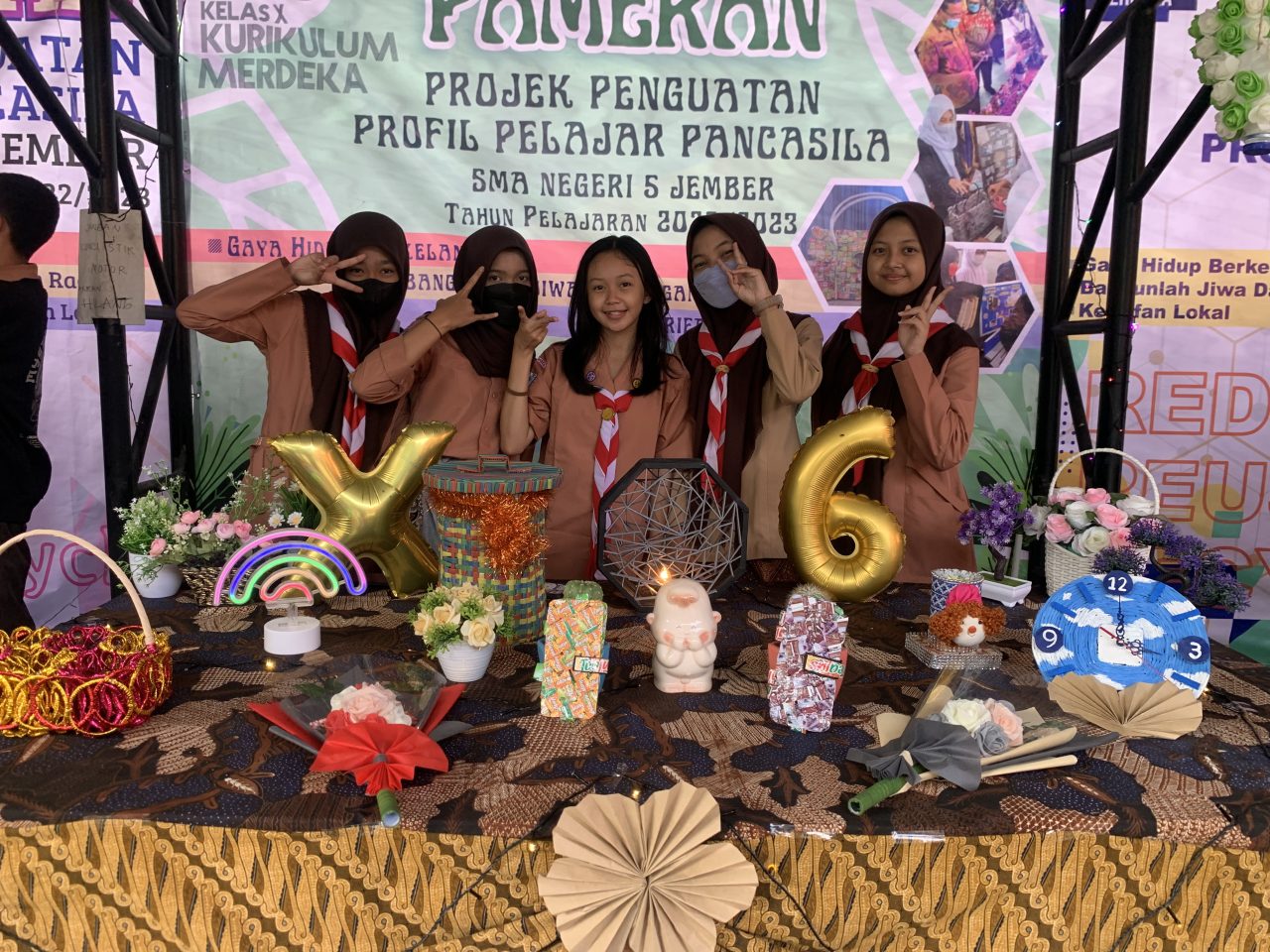 POTENSI DAN KREATIVITAS SISWA DALAM MENGIMPLEMENTASIKAN KURIKULUM MERDEKA