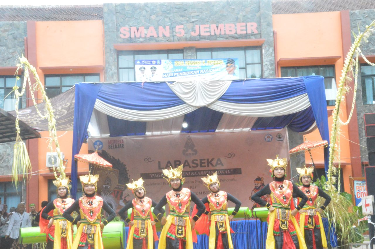 SELEBRASI SISWA KELAS X KURIKULUM MERDEKA SMAN 5 JEMBER 2023