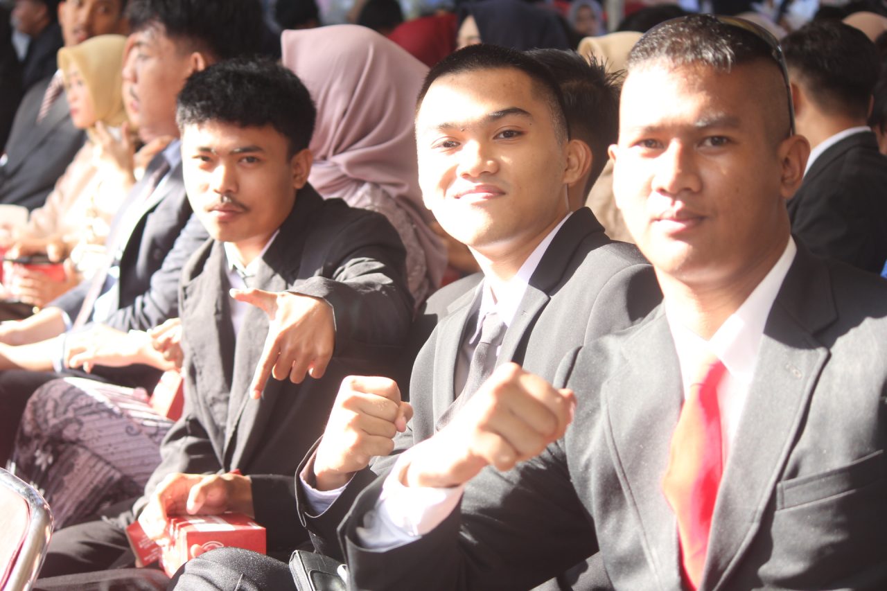 "KEMAS PUTU" ACARA LEPAS PISAH SMAN 5 JEMBER ANGKATAN TAHUN 2020