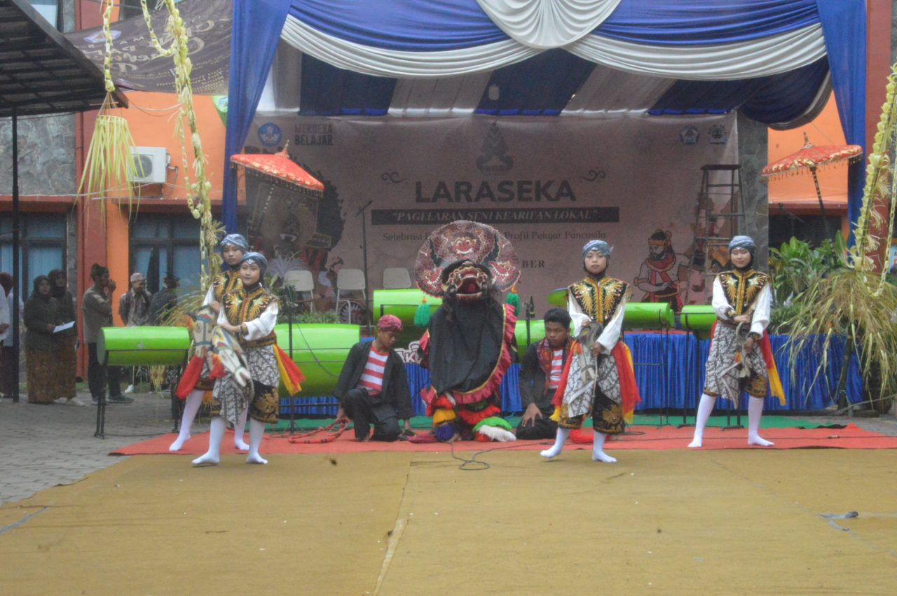 SELEBRASI SISWA KELAS X KURIKULUM MERDEKA SMAN 5 JEMBER 2023