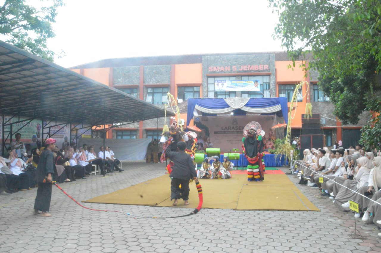 SELEBRASI SISWA KELAS X KURIKULUM MERDEKA SMAN 5 JEMBER 2023