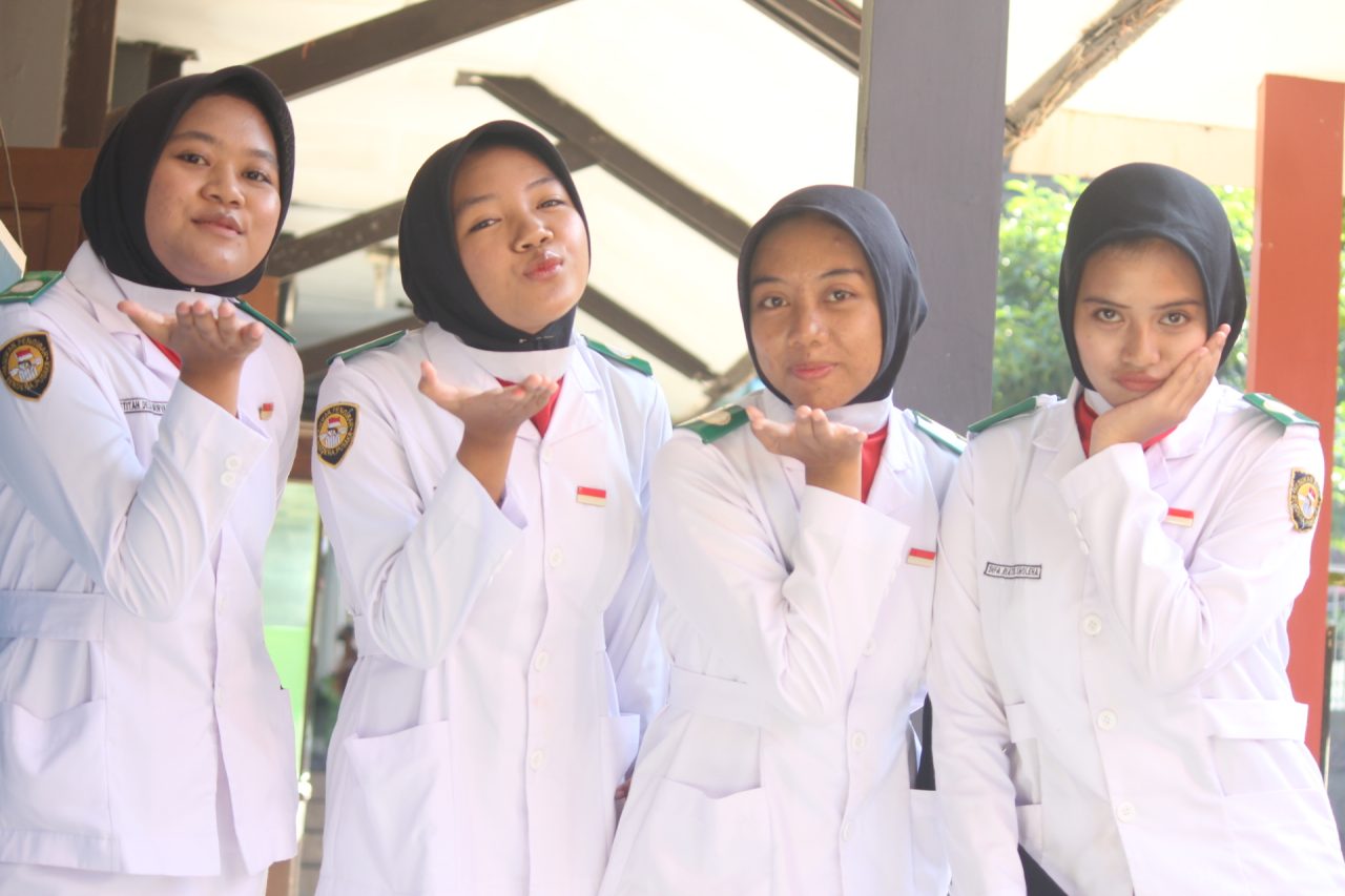 "KEMAS PUTU" ACARA LEPAS PISAH SMAN 5 JEMBER ANGKATAN TAHUN 2020