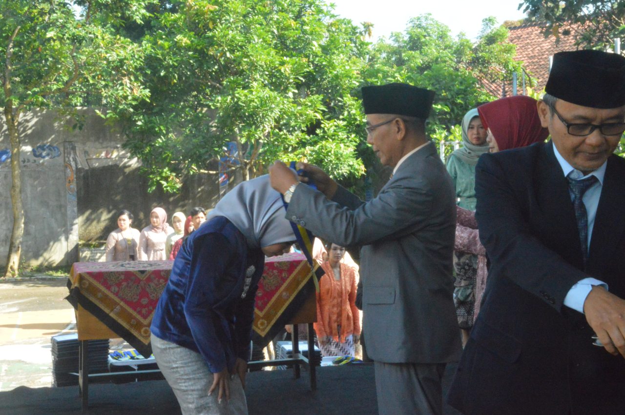 "KEMAS PUTU" ACARA LEPAS PISAH SMAN 5 JEMBER ANGKATAN TAHUN 2020