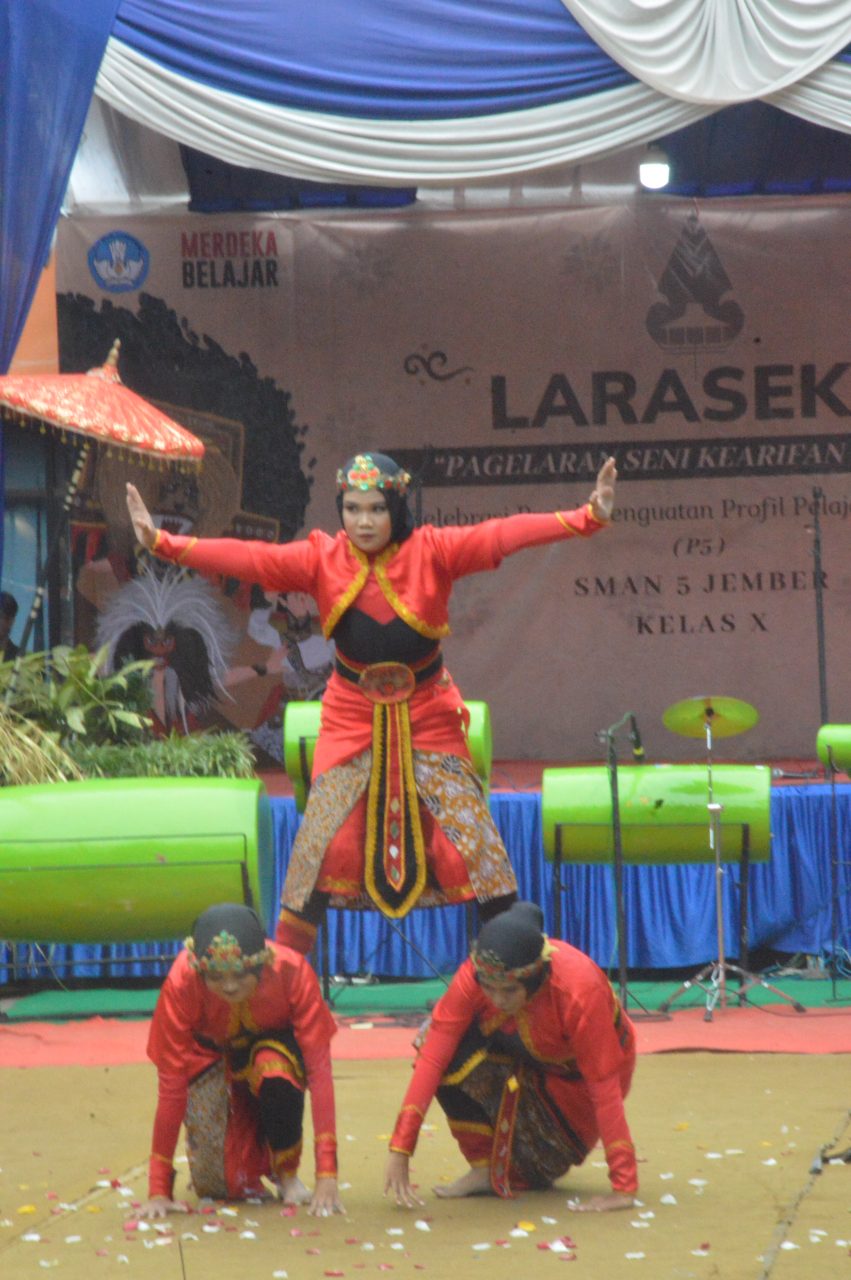 SELEBRASI SISWA KELAS X KURIKULUM MERDEKA SMAN 5 JEMBER 2023