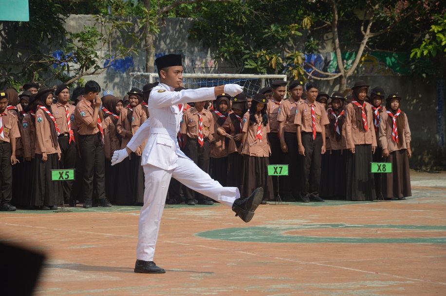 MEMBANGUN NEGERI DENGAN SMAN 5 JEMBER