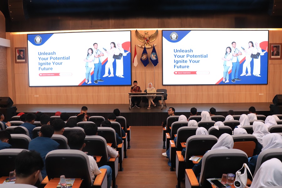 SMAN 5 JEMBER "TOUR DE CAMPUS SEMARANG - YOGYAKARTA"