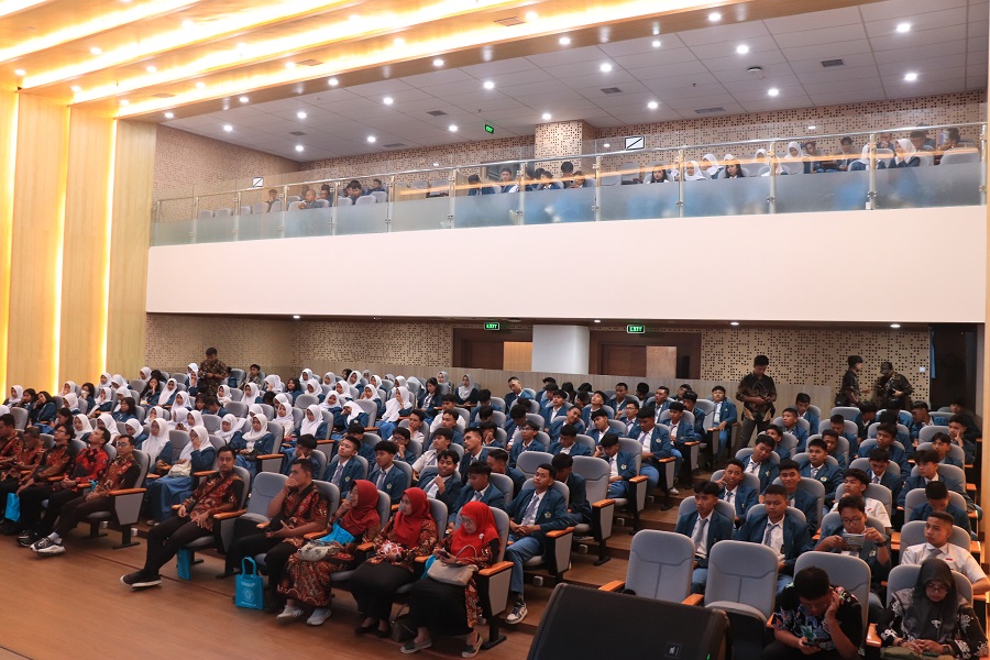 SMAN 5 JEMBER "TOUR DE CAMPUS SEMARANG - YOGYAKARTA"