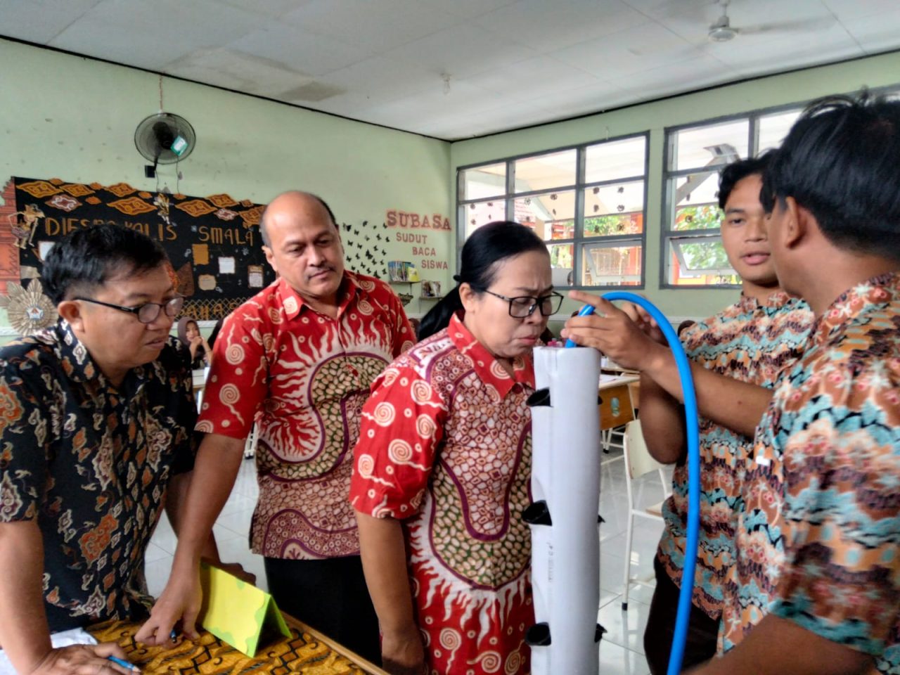 UJIAN PRAKTIK SISWA KELAS XII SMAN 5 JEMBER