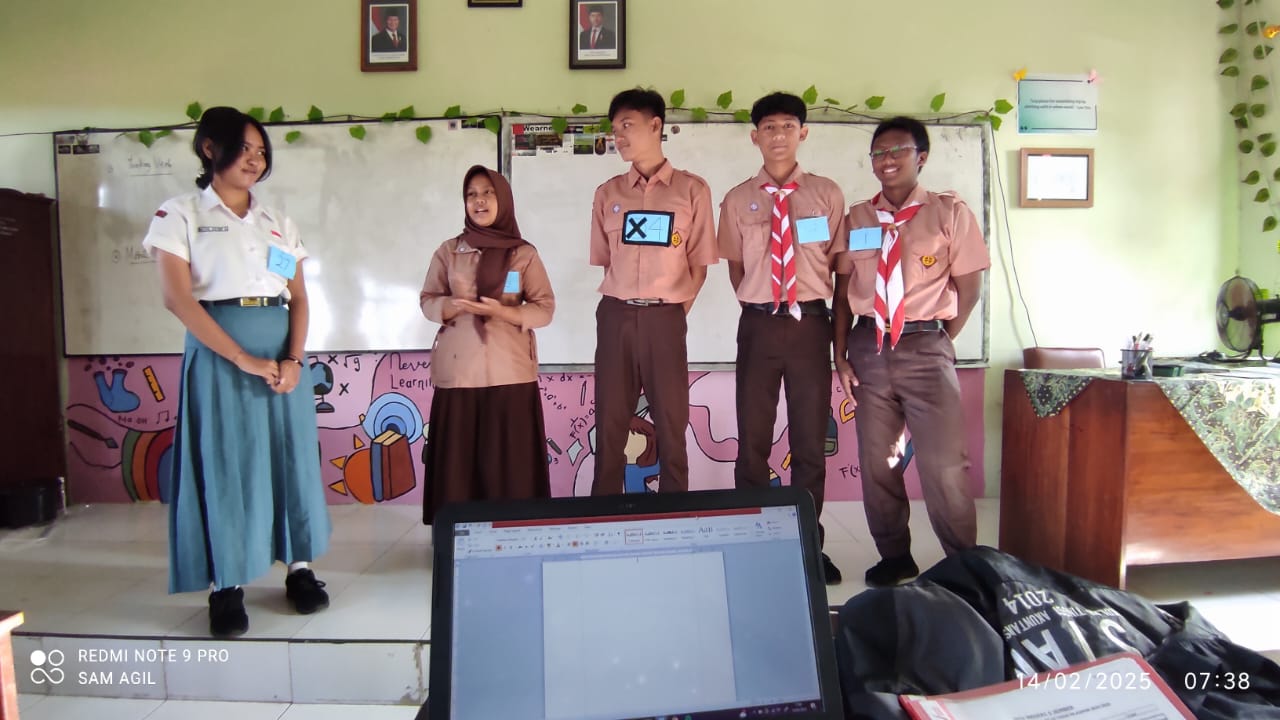 UJIAN PRAKTIK SISWA KELAS XII SMAN 5 JEMBER