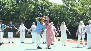 KEGIATAN MPLS (MASA PENGENALAN LINGKUNGAN SEKOLAH) SMA NEGERI 5 JEMBER