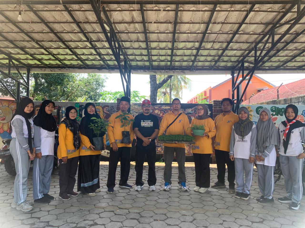 SEKOLAH INOVASI KETAHANAN PANGAN (SIKAP) SMAN 5 JEMBER