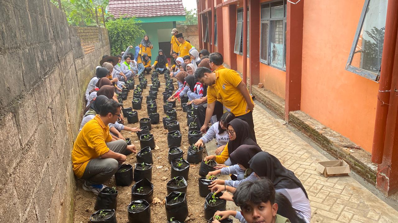 SEKOLAH INOVASI KETAHANAN PANGAN (SIKAP) SMAN 5 JEMBER